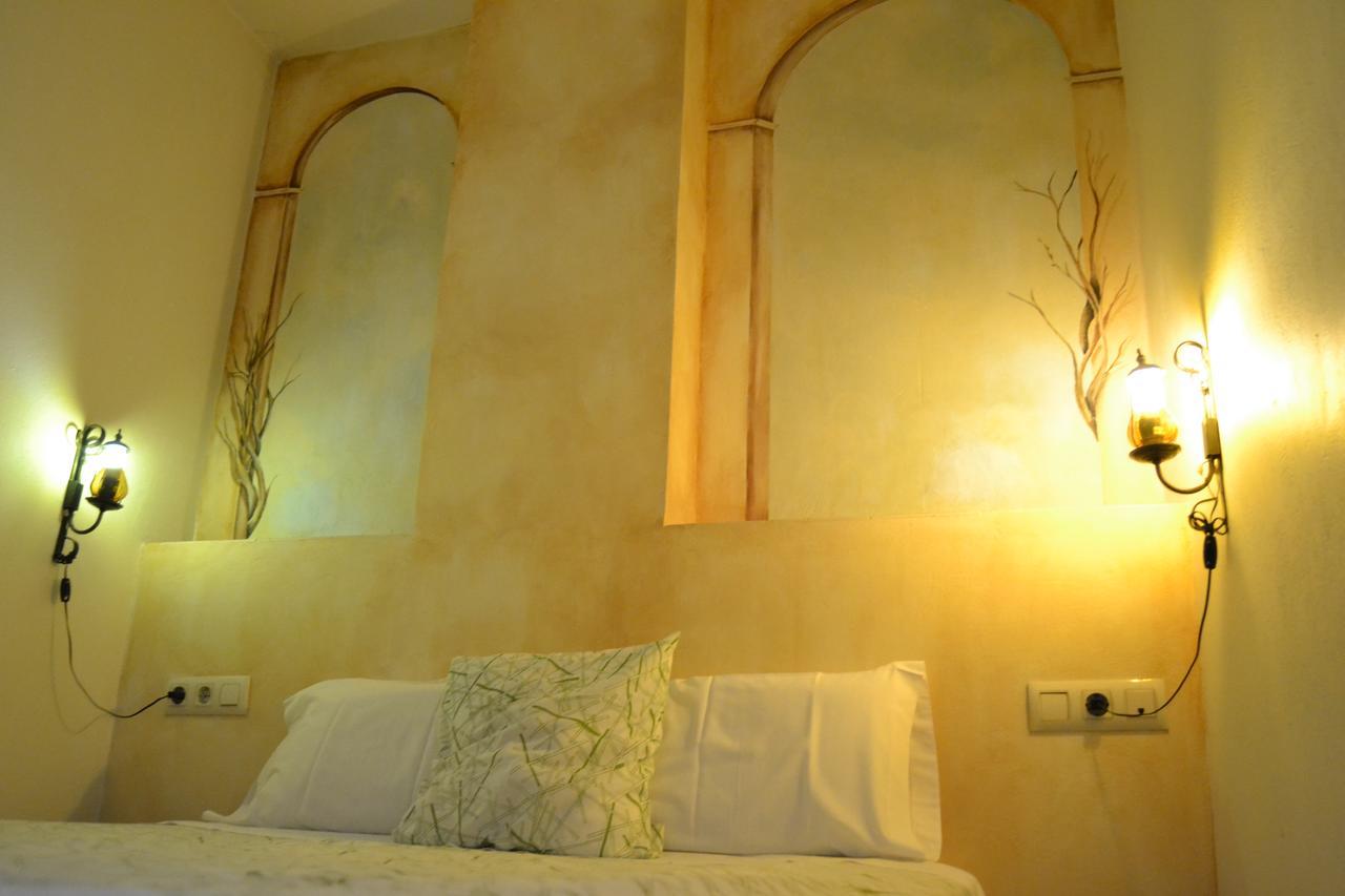 Hostal Toribio Galaroza Buitenkant foto